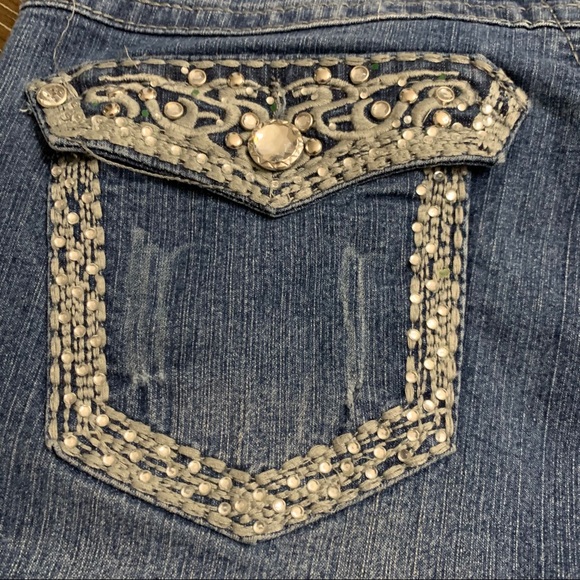 Firm Price- Blue medium jeans with decorative pockets - Picture 8 of 13